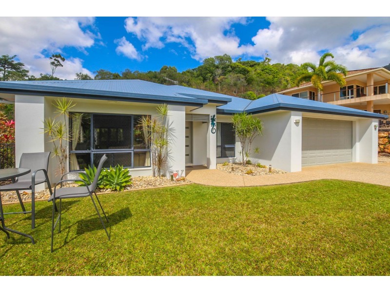 11 Kawana Street, Caravonica QLD 4878