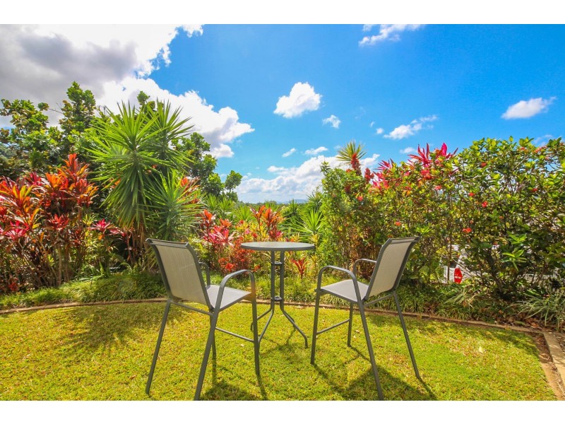 11 Kawana Street, Caravonica QLD 4878