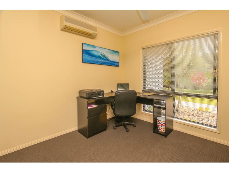 11 Kawana Street, Caravonica QLD 4878