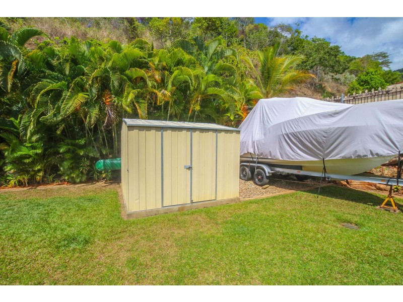 11 Kawana Street, Caravonica QLD 4878