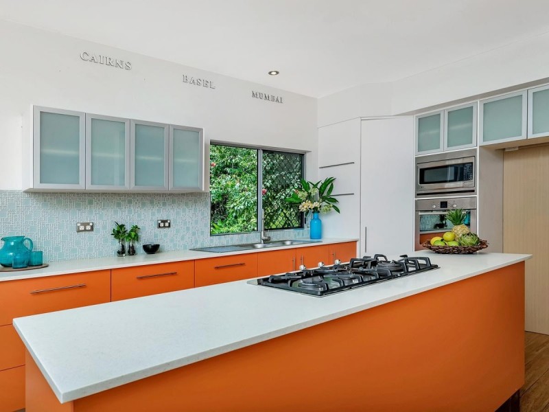 16 Forum Close, Mooroobool QLD 4870