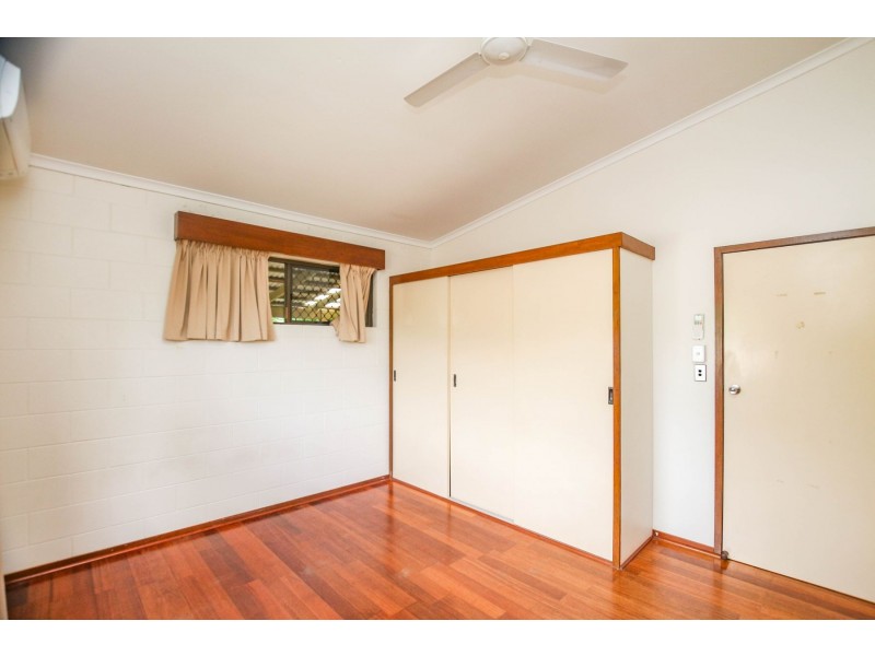 1-3 Sommerville Crescent, Whitfield QLD 4870