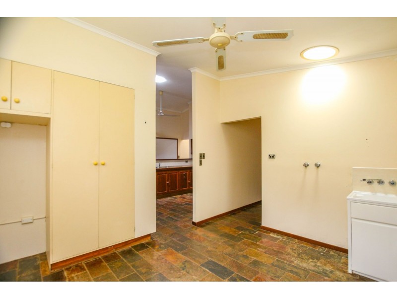 1-3 Sommerville Crescent, Whitfield QLD 4870