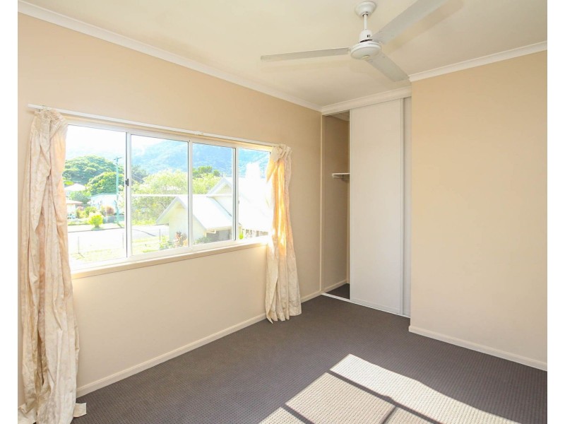 8/33 Balaclava Road, Earlville QLD 4870