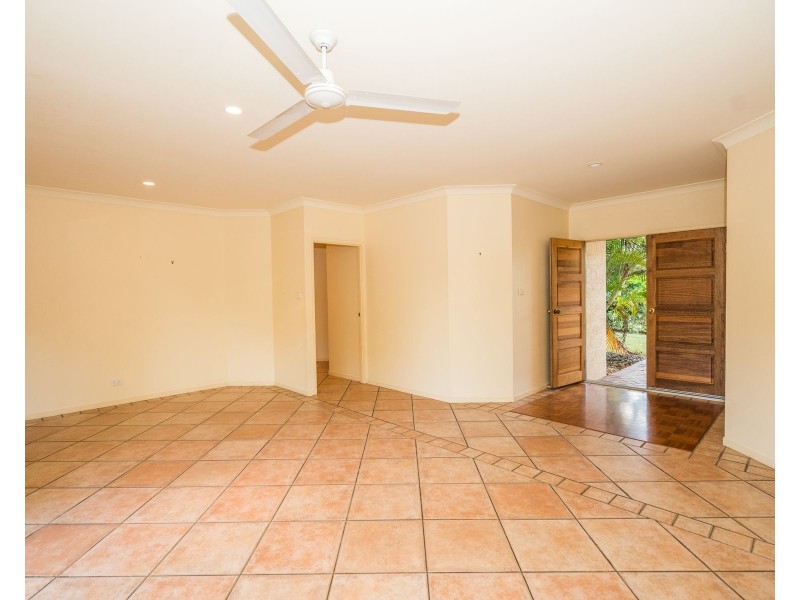 19 West Parkridge Drive, Brinsmead QLD 4870