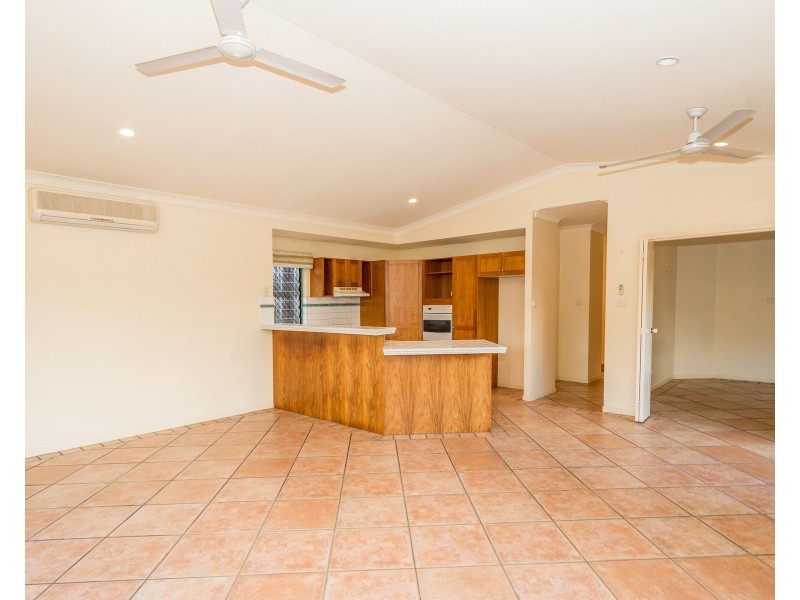 19 West Parkridge Drive, Brinsmead QLD 4870