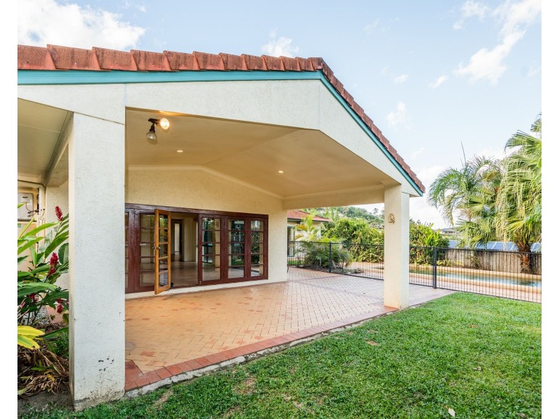 19 West Parkridge Drive, Brinsmead QLD 4870