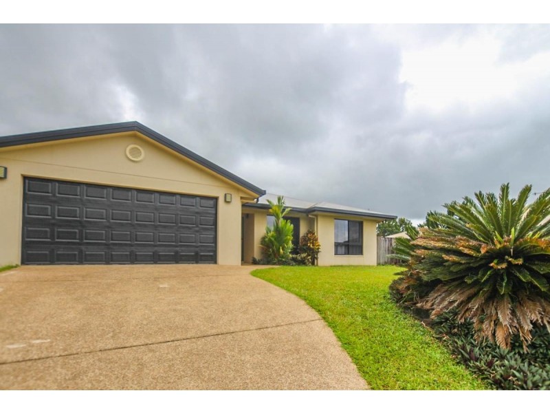 6 Carron Close, Bentley Park QLD 4869