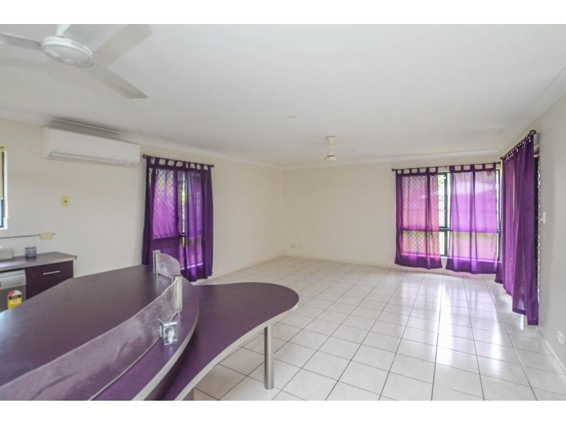 6 Carron Close, Bentley Park QLD 4869