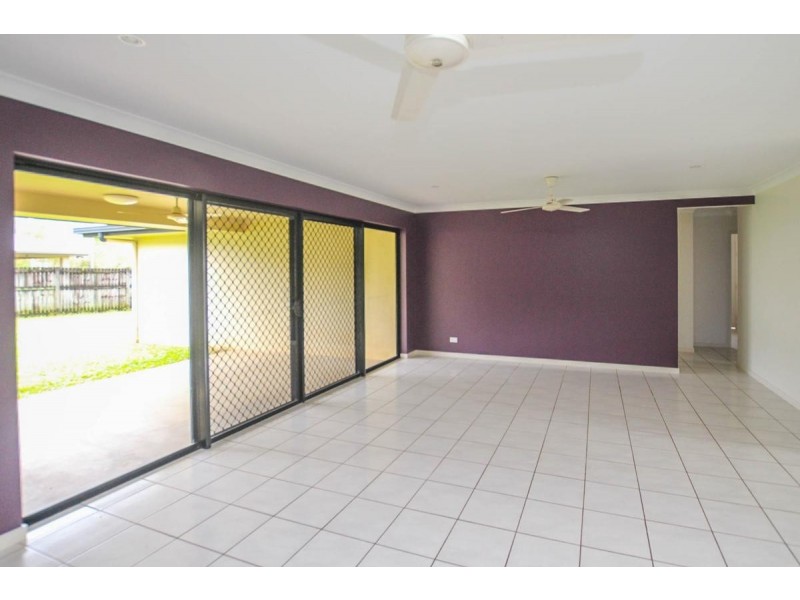 6 Carron Close, Bentley Park QLD 4869