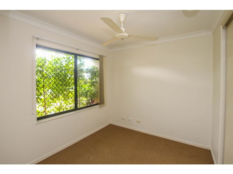 6 Carron Close, Bentley Park QLD 4869