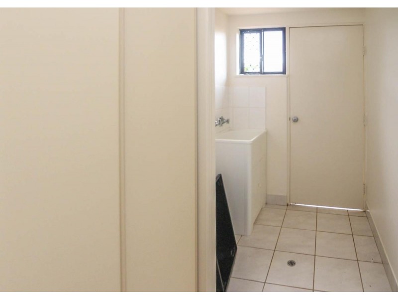 6 Carron Close, Bentley Park QLD 4869