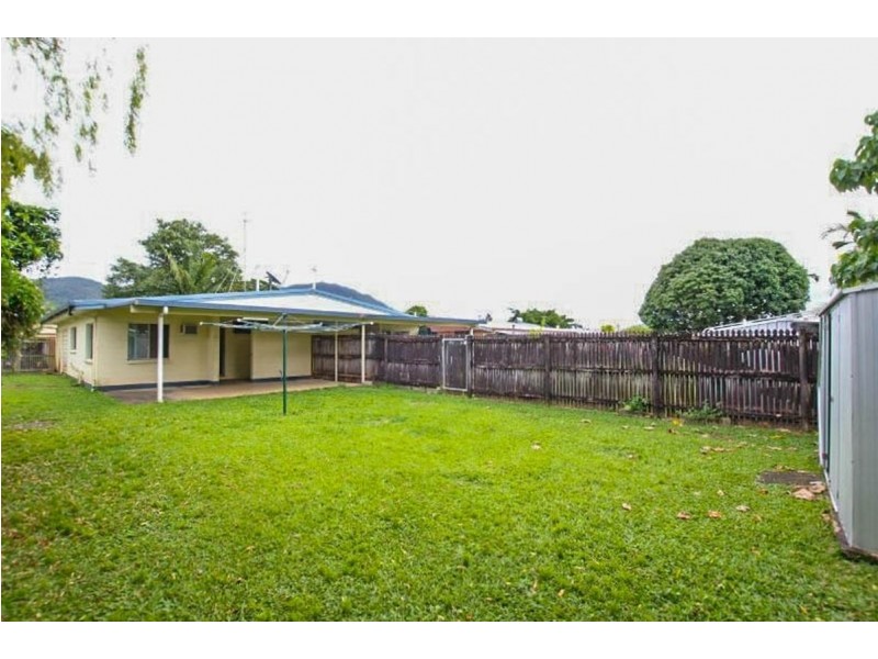 2/6 Milano Street, Woree QLD 4868