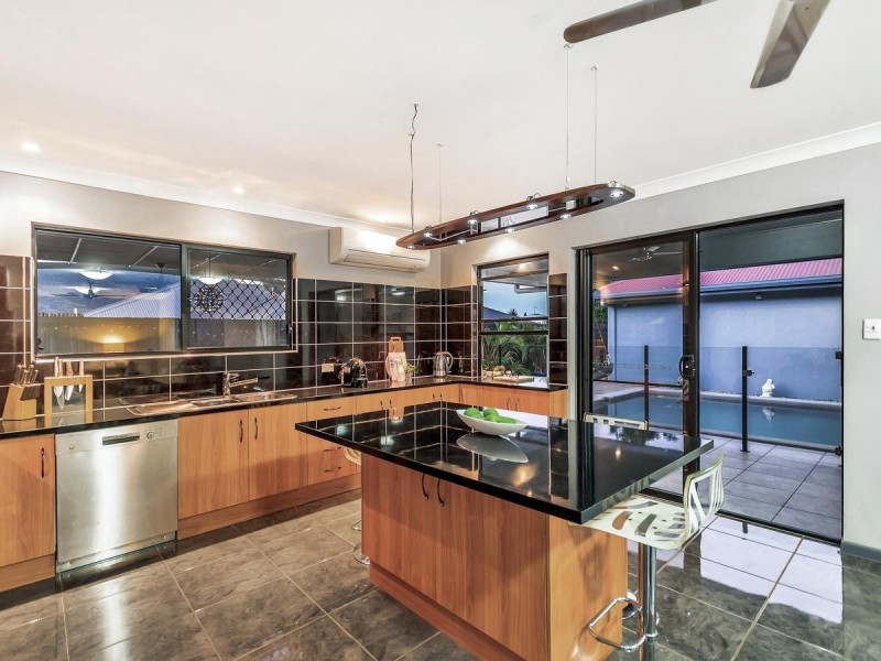 27 McEachan Street, Edmonton QLD 4869