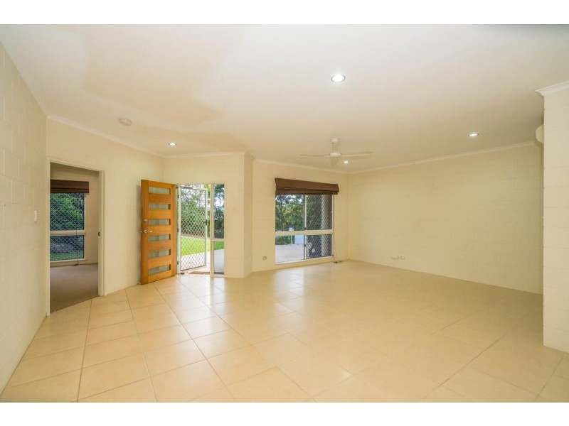 6 Beaman Close, Aeroglen QLD 4870