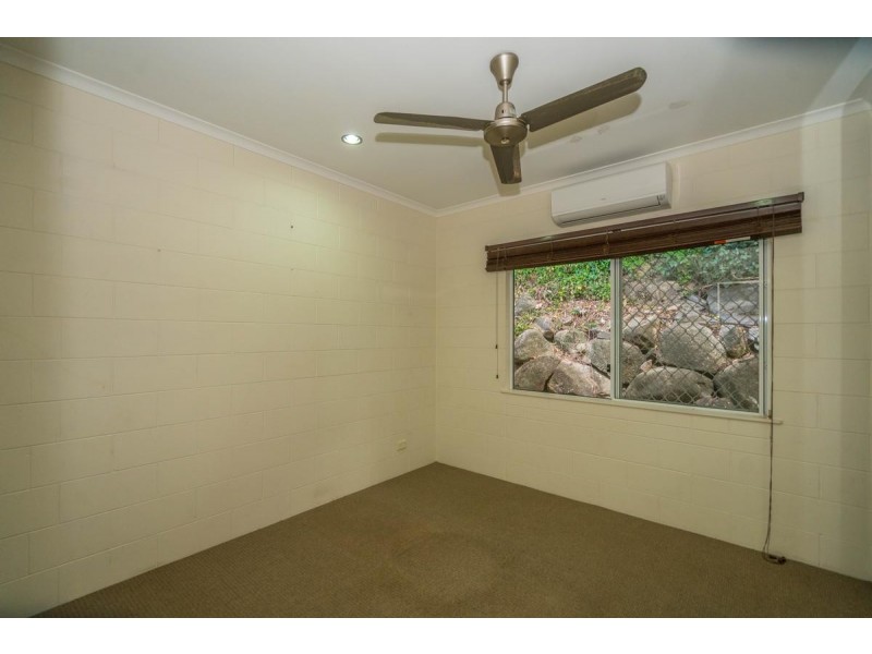 6 Beaman Close, Aeroglen QLD 4870