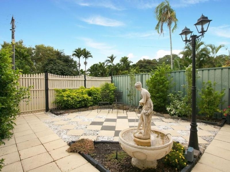 15 Connemara Close, Trinity Beach QLD 4879