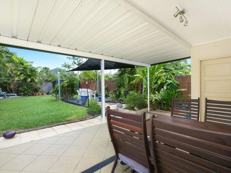 15 Connemara Close, Trinity Beach QLD 4879