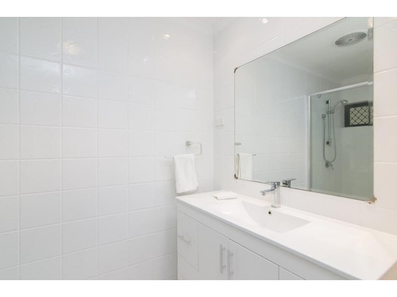 15 Connemara Close, Trinity Beach QLD 4879
