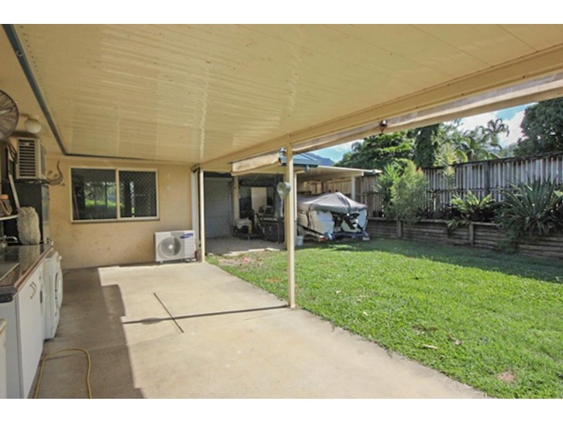 8 Glasgow Court, Mount Sheridan QLD 4868