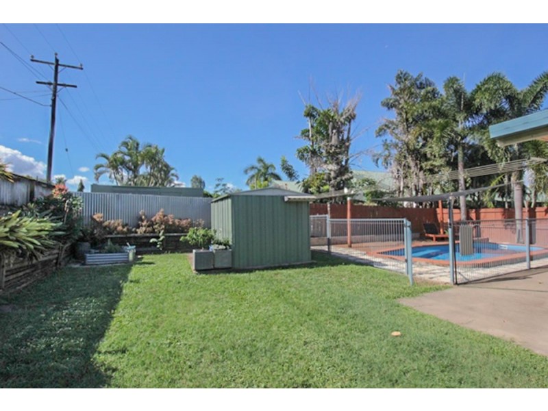 8 Glasgow Court, Mount Sheridan QLD 4868