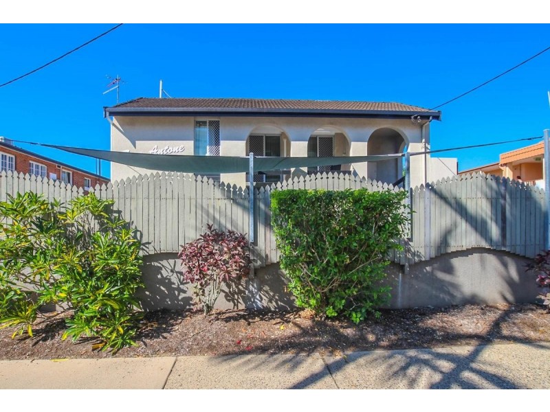 4/211 Lake Street, Cairns City QLD 4870