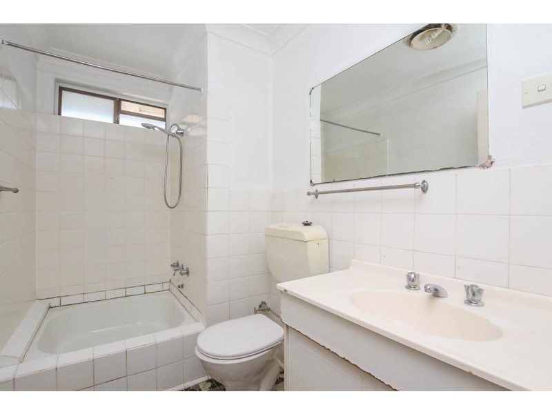 18/350 Sheridan Street, Cairns North QLD 4870