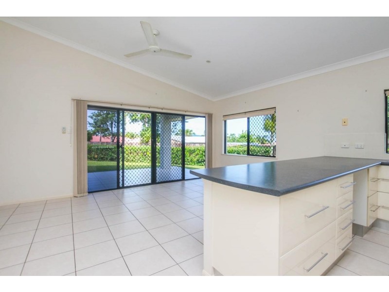 14 Mayflower Street, Mount Sheridan QLD 4868