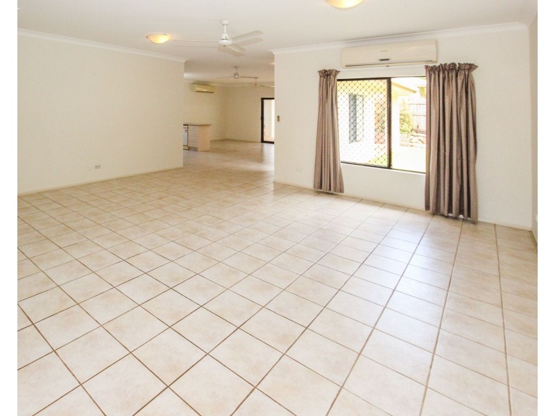 163 McFarlane Drive, Kanimbla QLD 4870