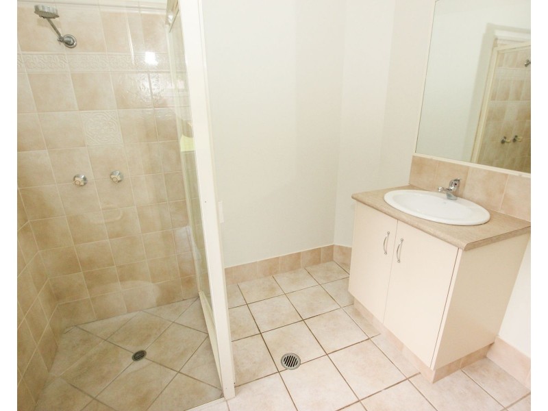 163 McFarlane Drive, Kanimbla QLD 4870