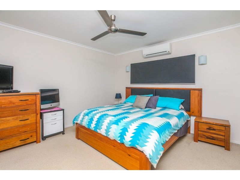 20 Strathmore Court, Mooroobool QLD 4870