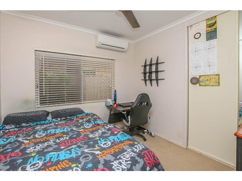 20 Strathmore Court, Mooroobool QLD 4870