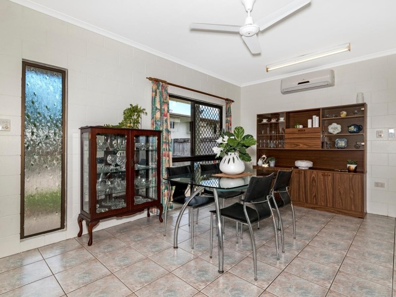 2/27 Mann Street, Edmonton QLD 4869