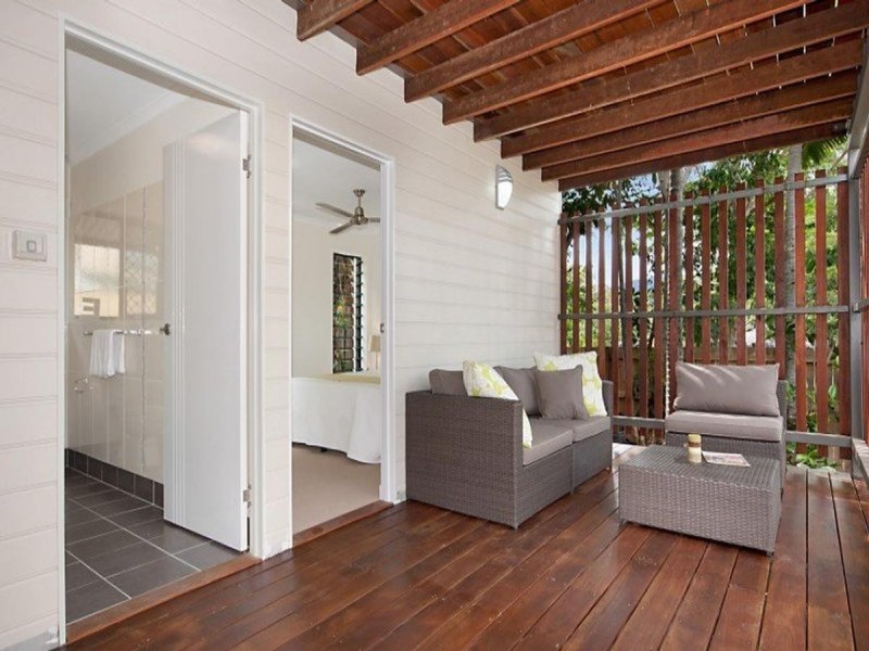 37 Law Street, Cairns North QLD 4870