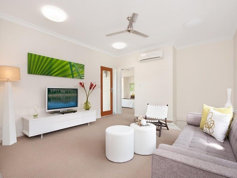 37 Law Street, Cairns North QLD 4870