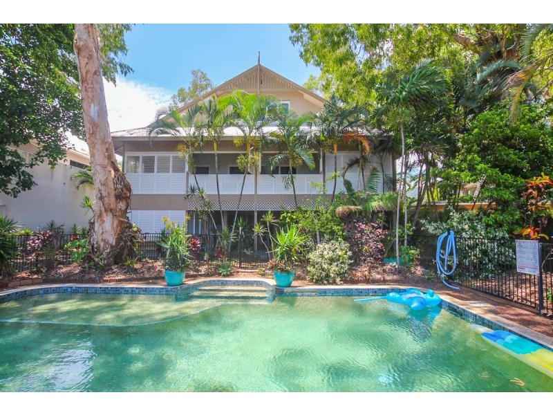 13 Arlington Esplanade, Clifton Beach QLD 4879