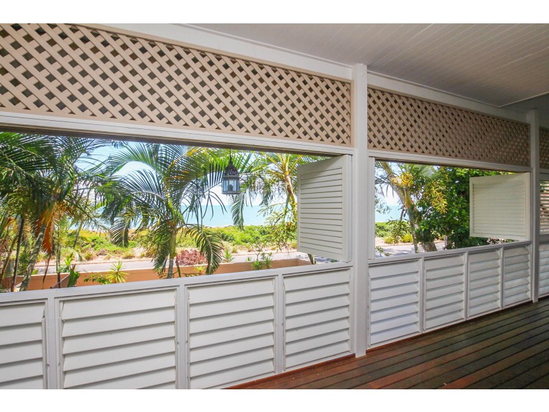 13 Arlington Esplanade, Clifton Beach QLD 4879