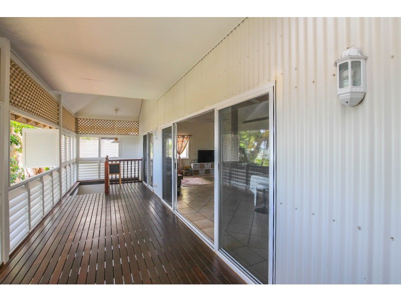 13 Arlington Esplanade, Clifton Beach QLD 4879