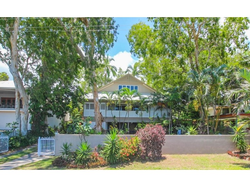 13 Arlington Esplanade, Clifton Beach QLD 4879