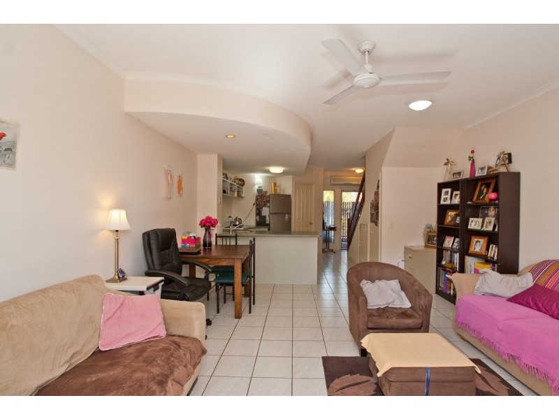 21/2-5 Marella Close, Manoora QLD 4870