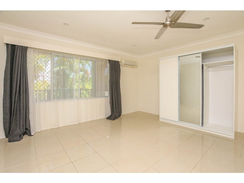 4/112 Digger Street, Cairns North QLD 4870