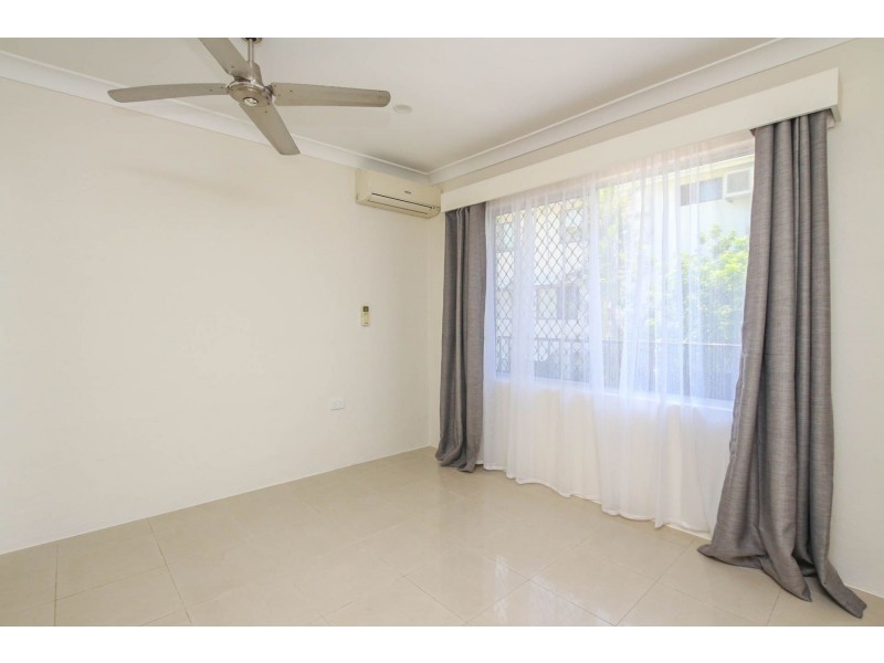 4/112 Digger Street, Cairns North QLD 4870