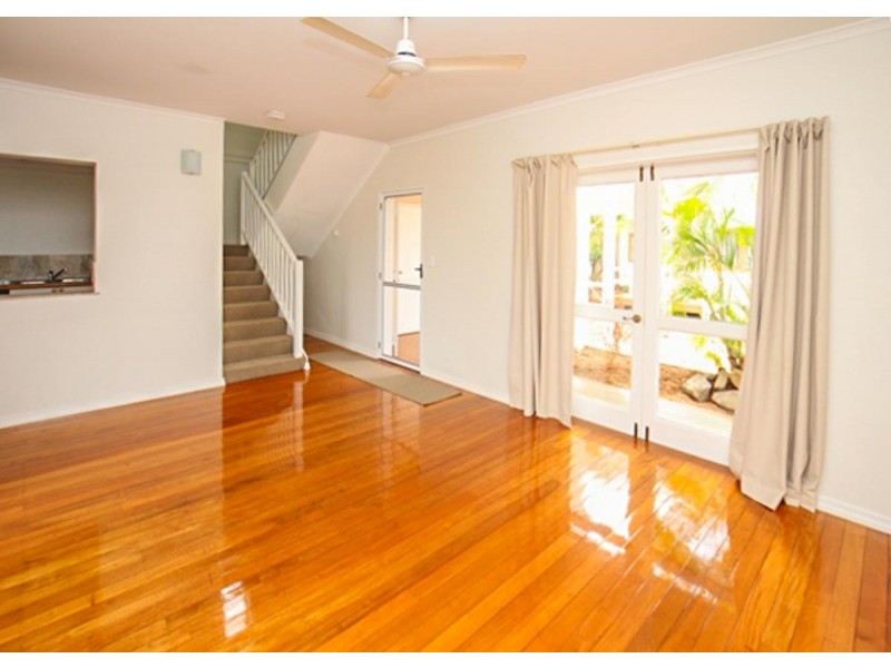 4/76-78 Cedar Road, Palm Cove QLD 4879