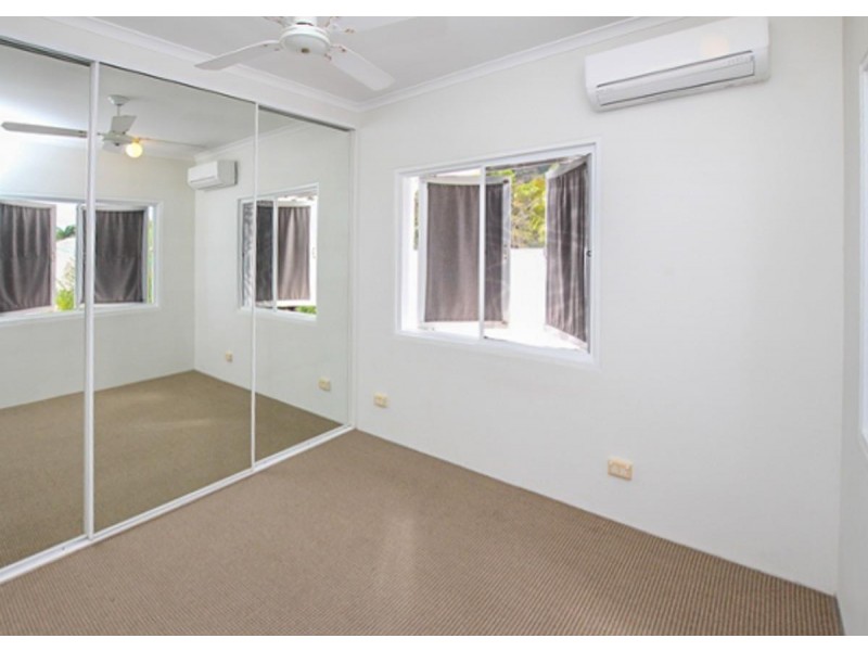 4/76-78 Cedar Road, Palm Cove QLD 4879