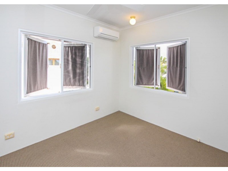 4/76-78 Cedar Road, Palm Cove QLD 4879
