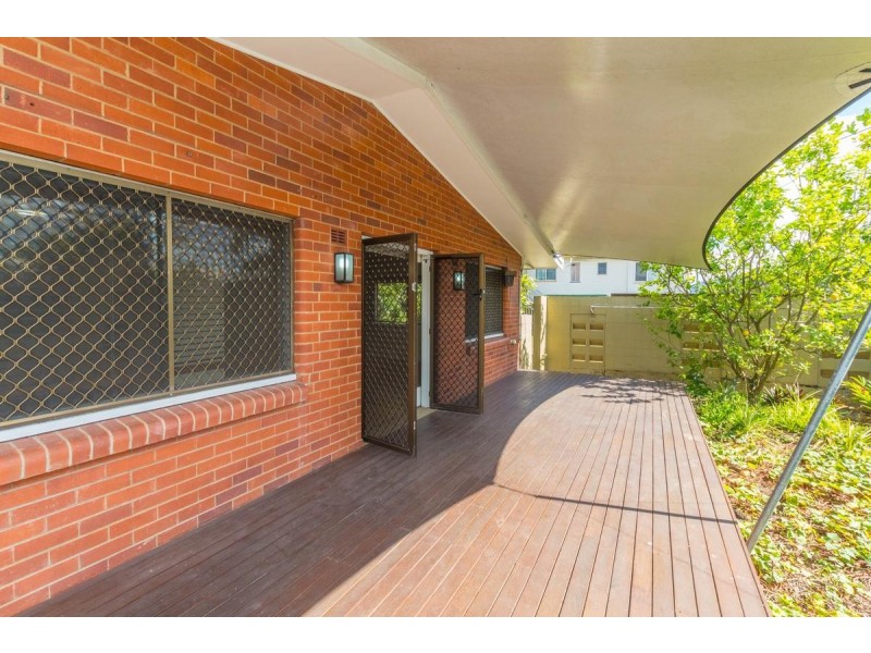 11A Creedy Street, Westcourt QLD 4870