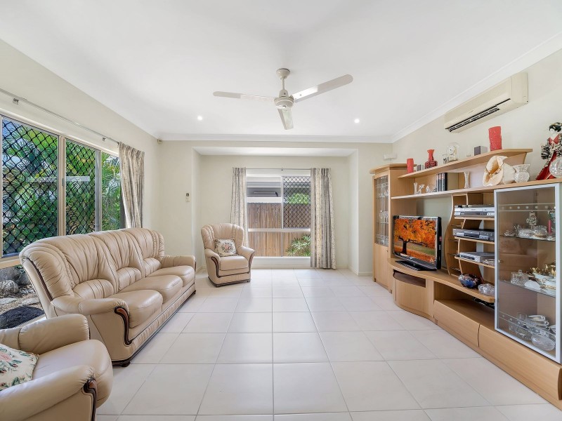 41 Elphinstone Street, Kanimbla QLD 4870