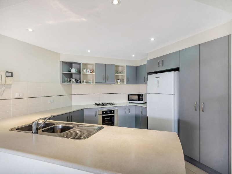 41 Elphinstone Street, Kanimbla QLD 4870