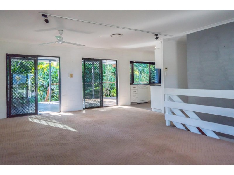 11 Vista Street, Bayview Heights QLD 4868