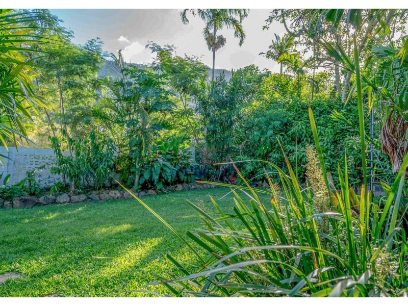11 Vista Street, Bayview Heights QLD 4868